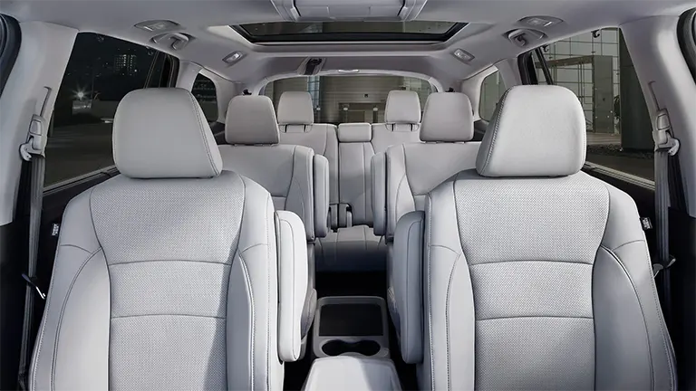 2021 Honda Pilot Interior Pilot interior looking back at the cabin from the windshield