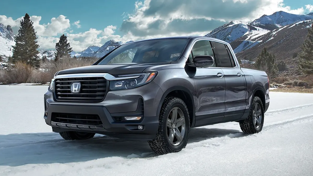 2022 Honda Ridgeline Design 2022 Honda Ridgeline in winter scene