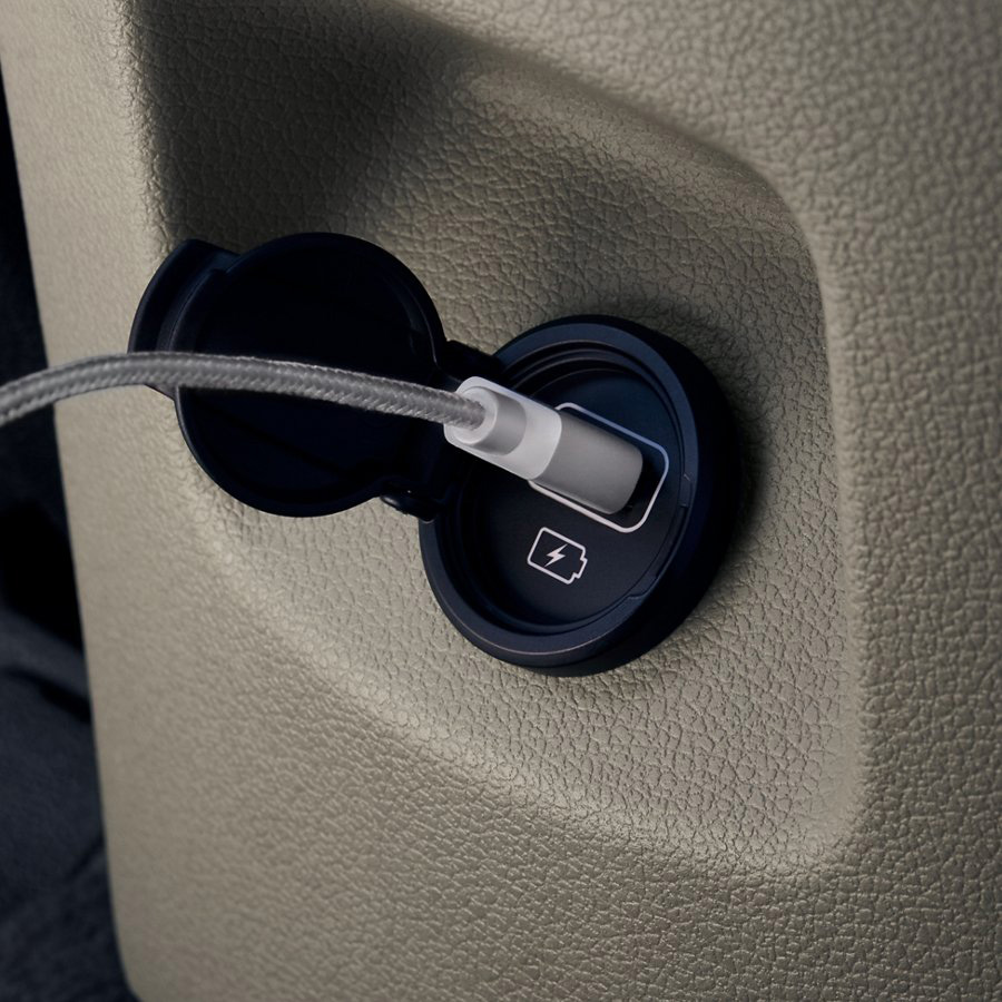 2021 Hyundai Tucson - Technology 2021 Hyundai Tucson 2nd-row USB outlet