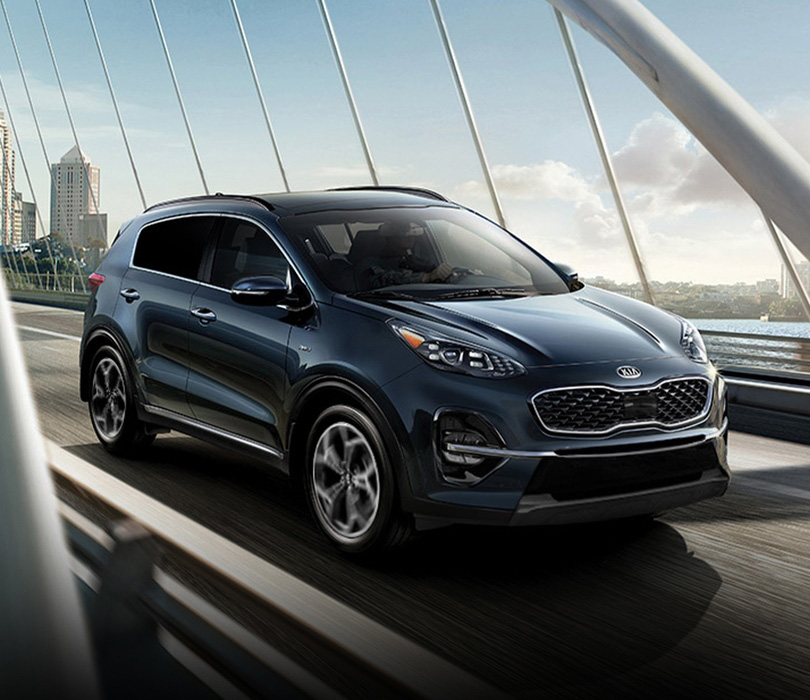 2021 Kia Sportage - Design 2021 Kia Sportage Driving On A Bridge