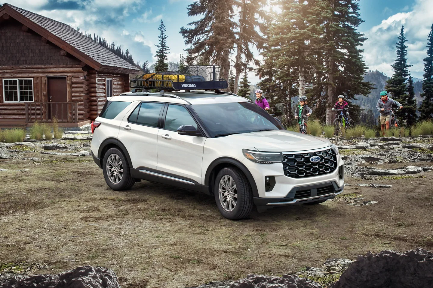 2025 Ford Explorer in [Dealership city]