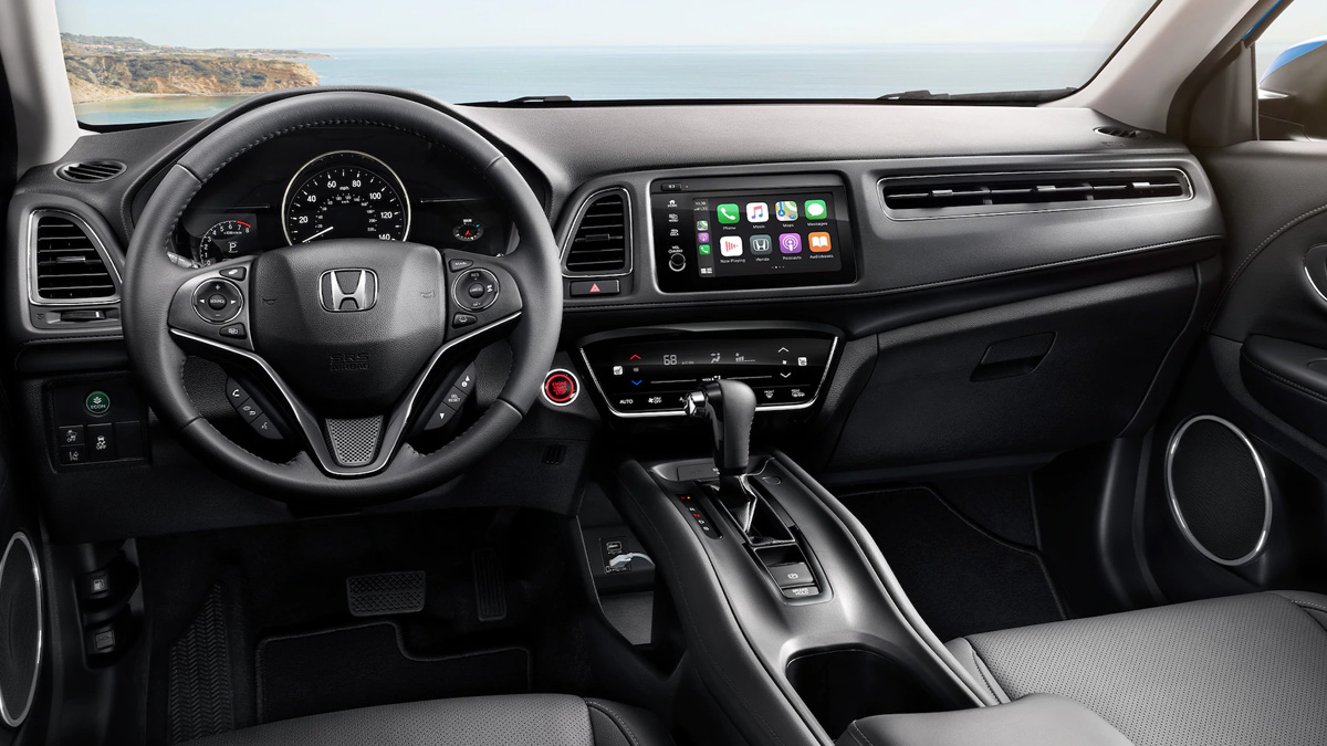 2021 Honda HR-V 2021 Honda HR-V Full dashboard with Apple Car Play apps open on Touch Screen
