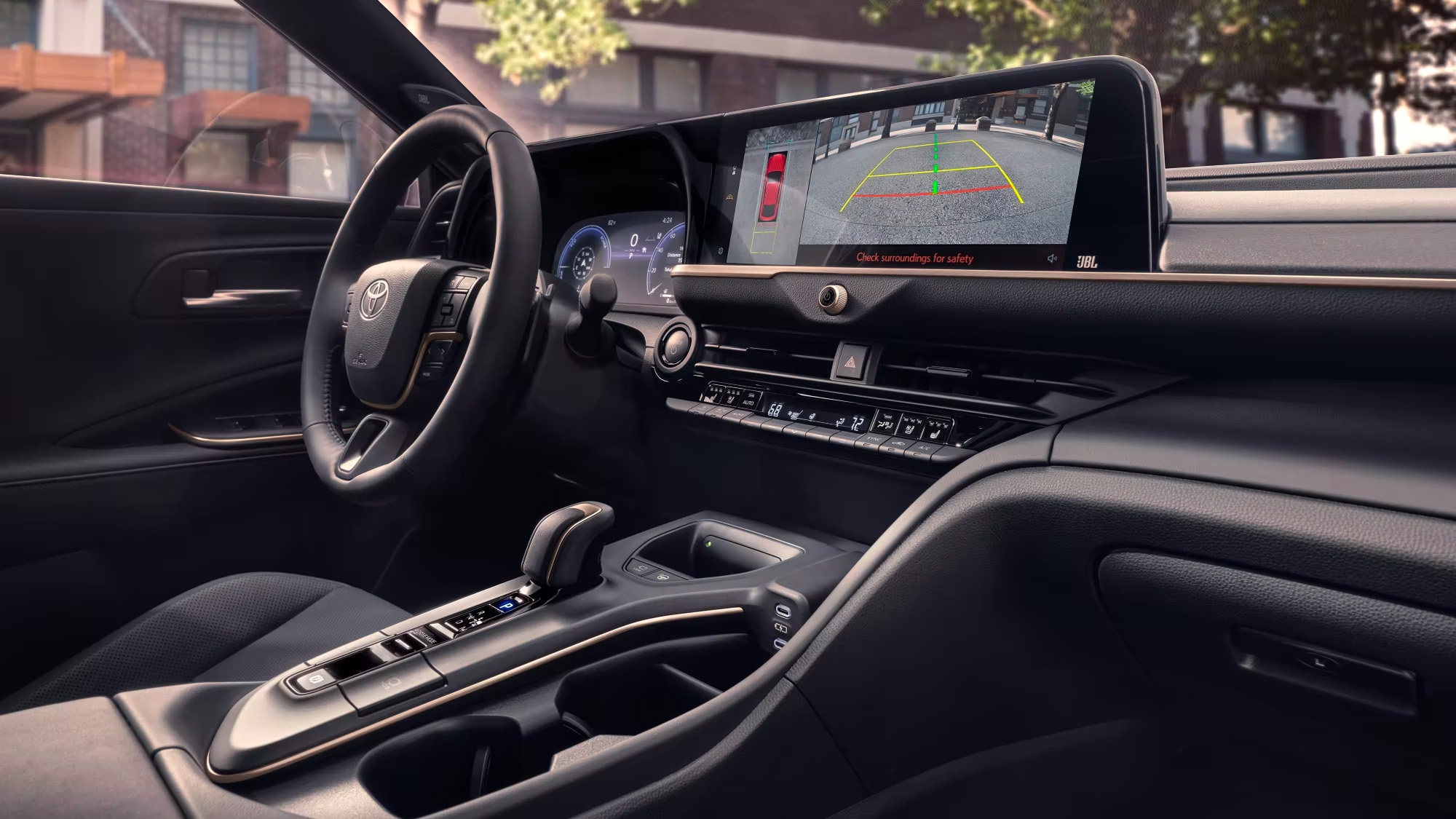 Toyota Crown part assist screen