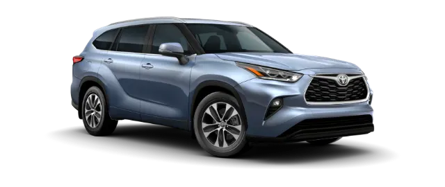 2022 Toyota Highlander XLE in Lancaster, MA