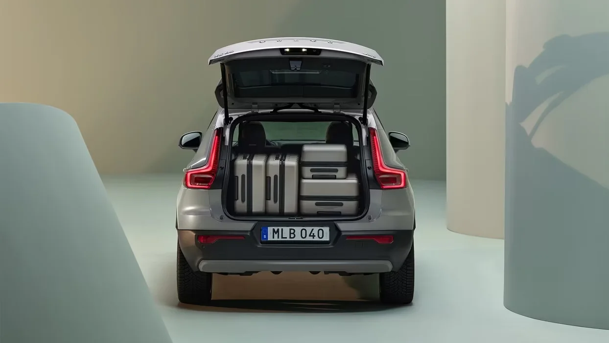 XC40 Interior From Front Seat