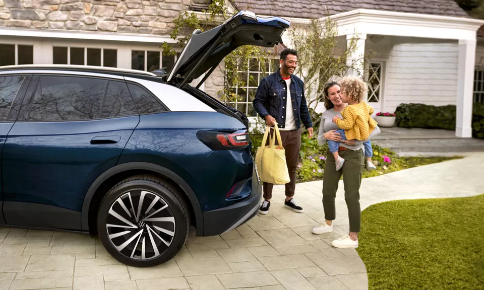 Family enjoy versertility of 2023 VW ID.4